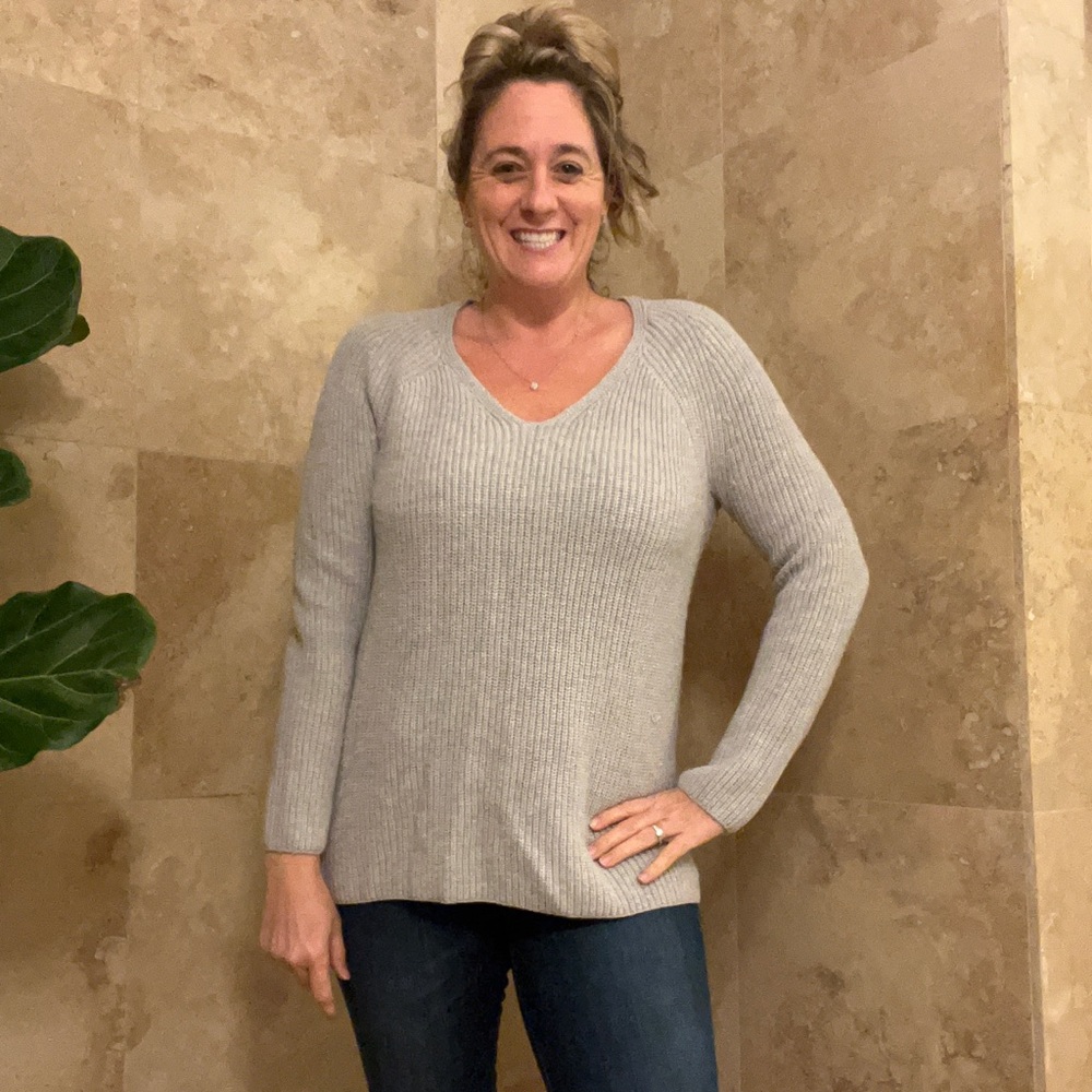 Lou and Grey gray tunic sweater